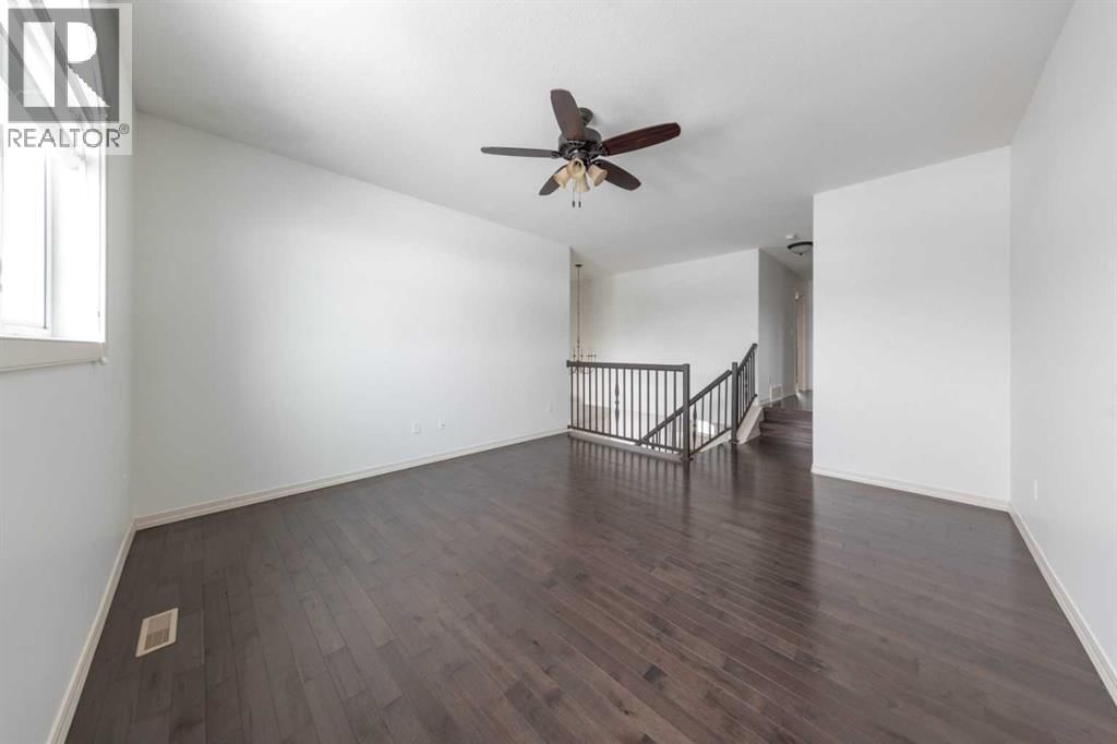 2715 73 AVENUE Image 17