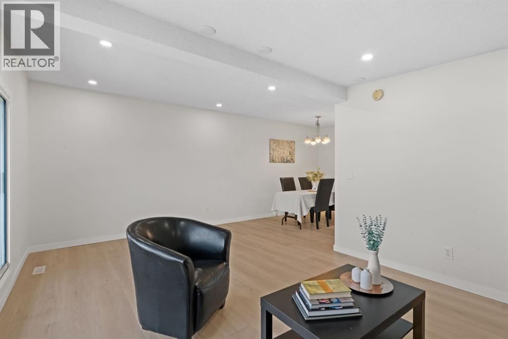 8547 47 AVENUE NORTHWEST Image 11