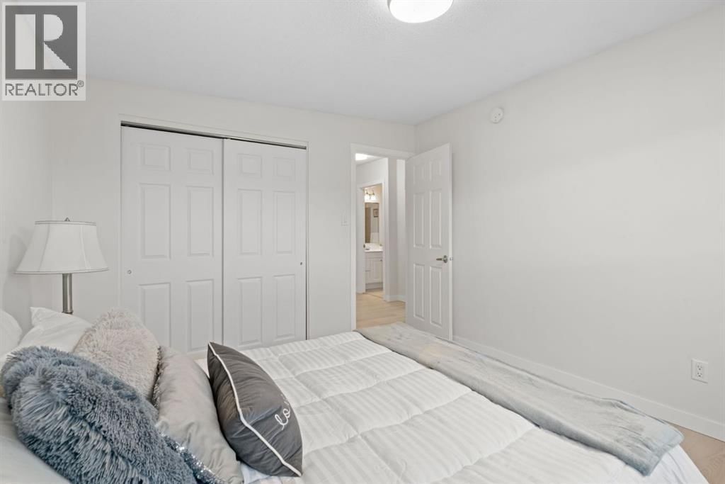 8547 47 AVENUE NORTHWEST Image 15