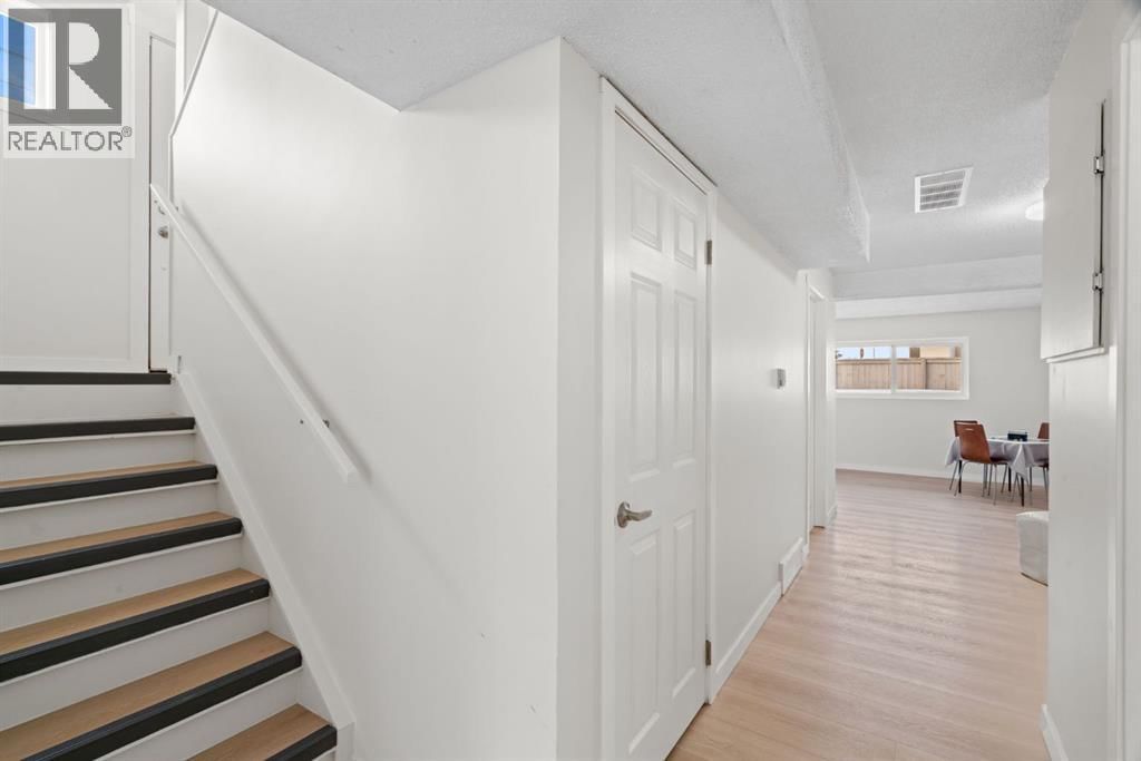 8547 47 AVENUE NORTHWEST Image 21