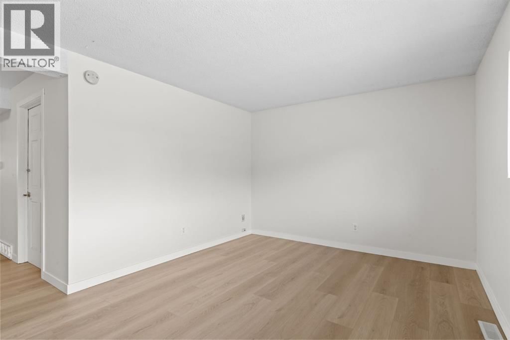 8547 47 AVENUE NORTHWEST Image 25