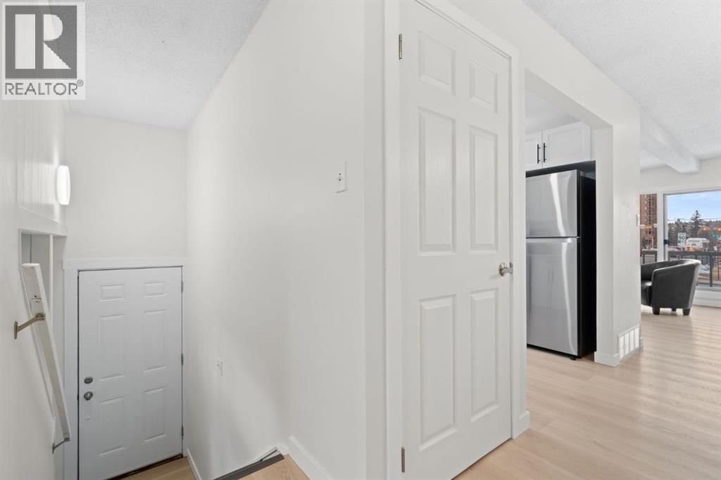 8547 47 AVENUE NORTHWEST Image 3