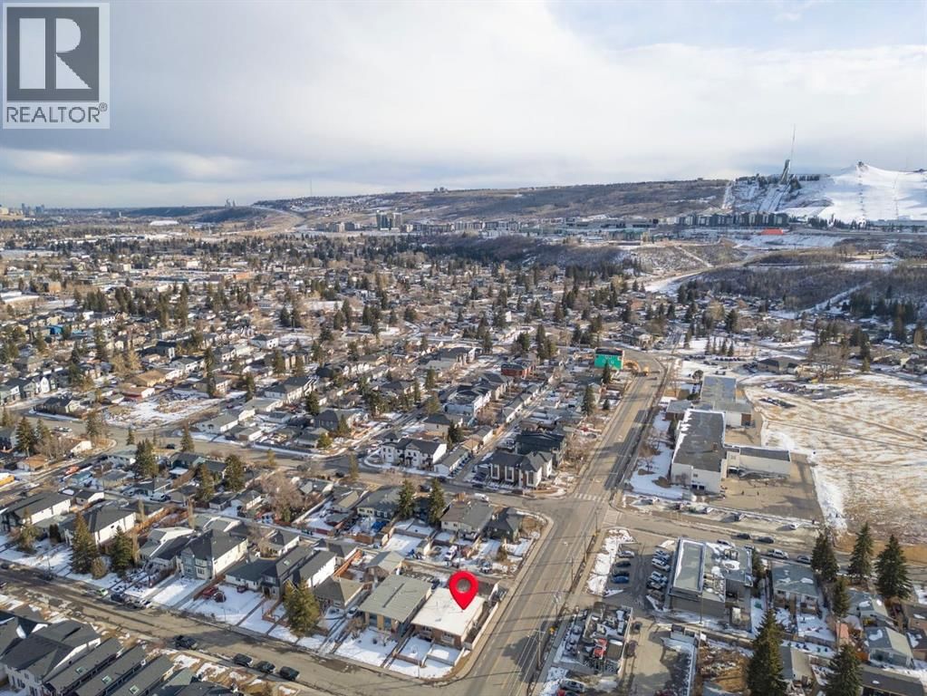 8547 47 AVENUE NORTHWEST Image 43