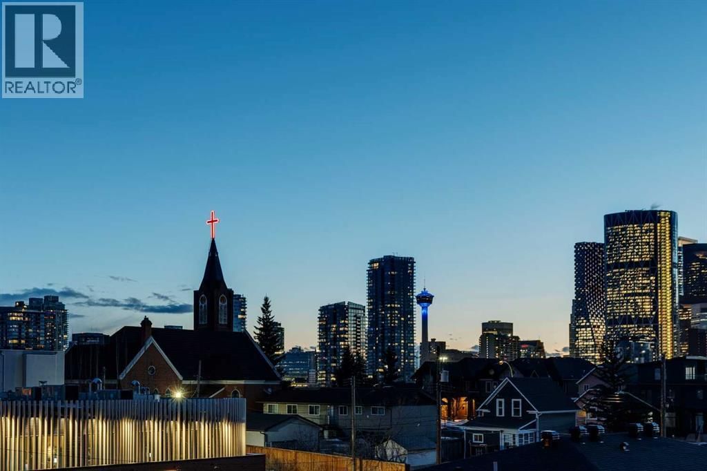 830 CENTRE AVENUE NORTHEAST Image 34