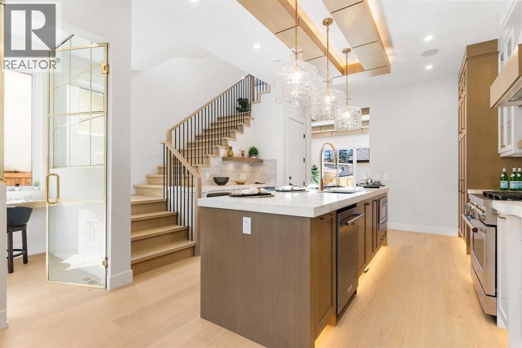 1425 44 Street property photo