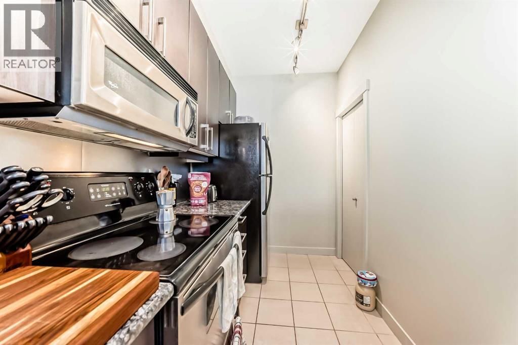 830 Centre Avenue property photo