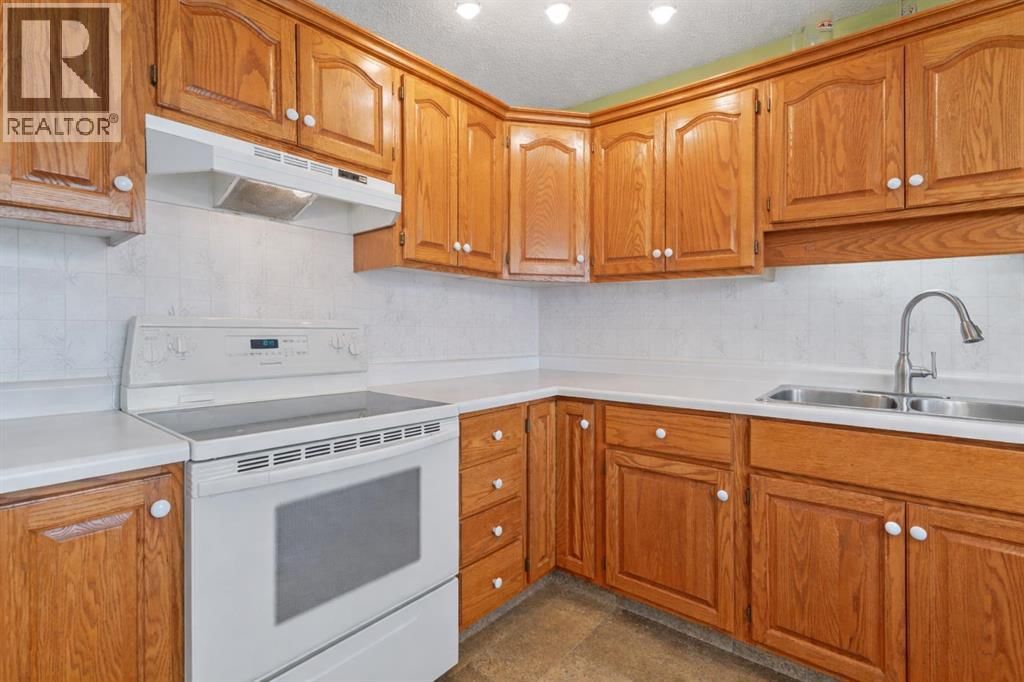 13 PARK LN PLACE Image 10