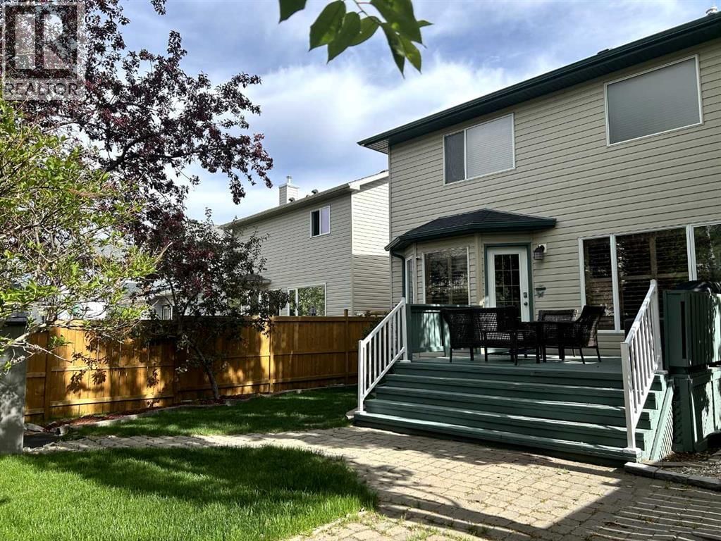 182 Harvest Creek Close property photo