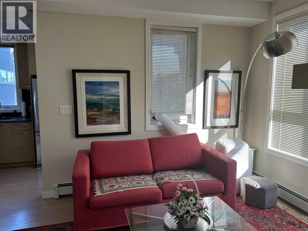 707 4 Street property photo