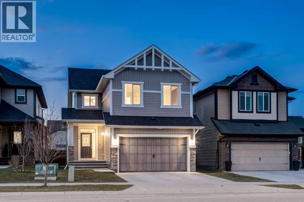 104 HILLCREST Avenue Southwest, Airdrie, Alberta T4B 4C8