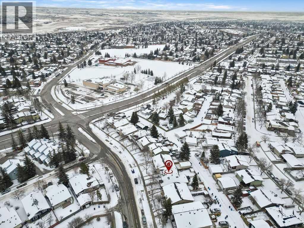 129 BERWICK DRIVE NORTHWEST Image 34