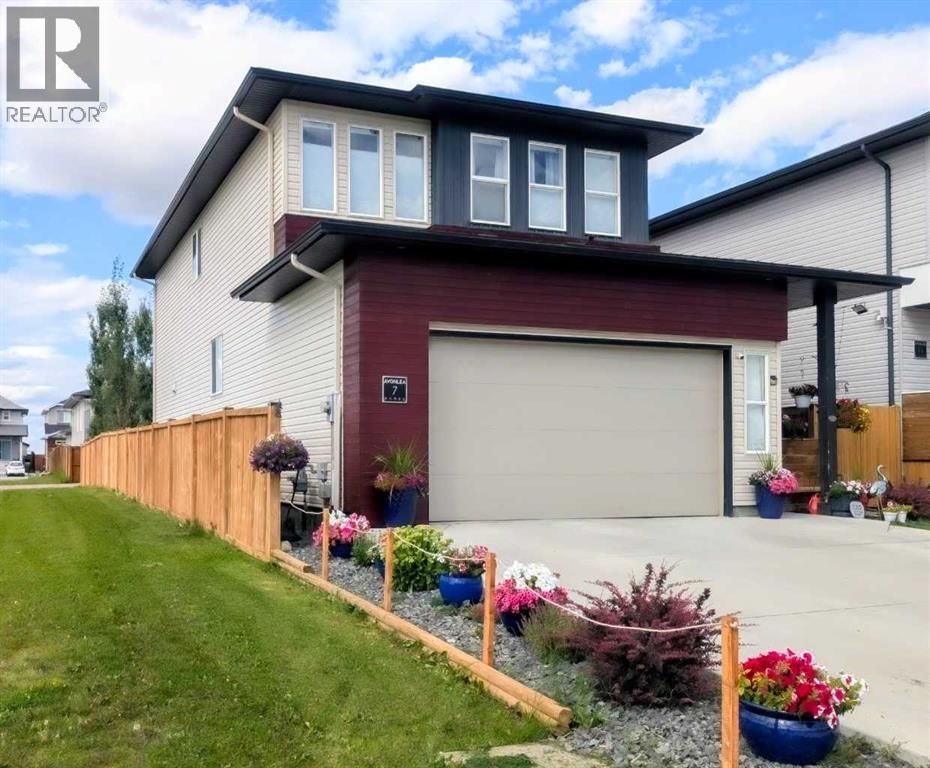 7 Greywolf Road North, Lethbridge, Alberta T1H 7E8
