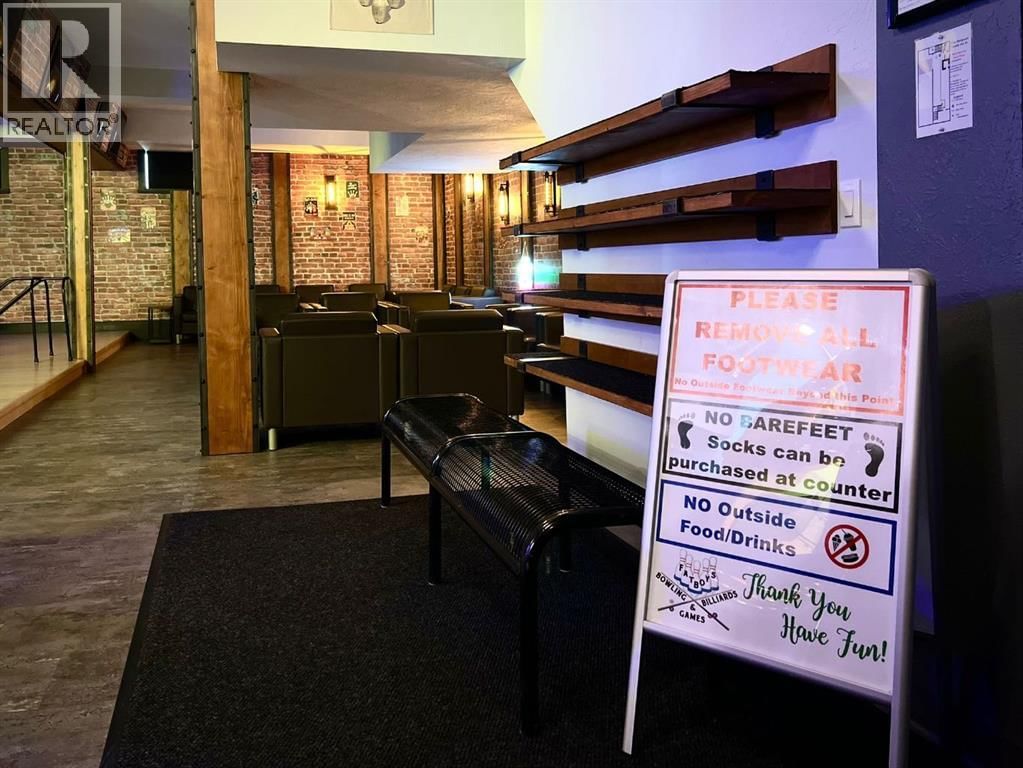 10004 100 STREET Image 21