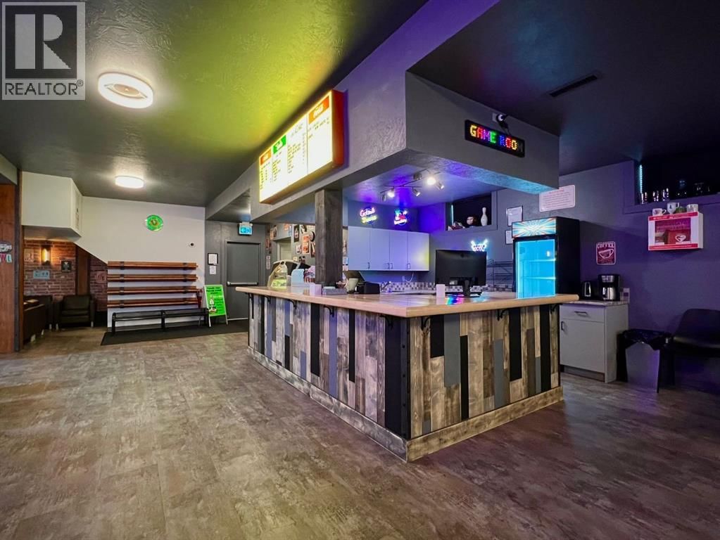 10004 100 STREET Image 25