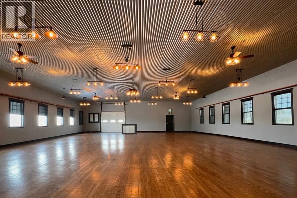 10004 100 STREET Image 39