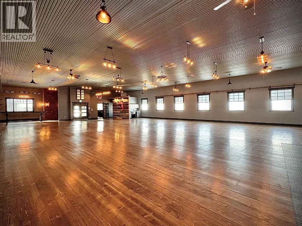 10004 100 STREET Image 40