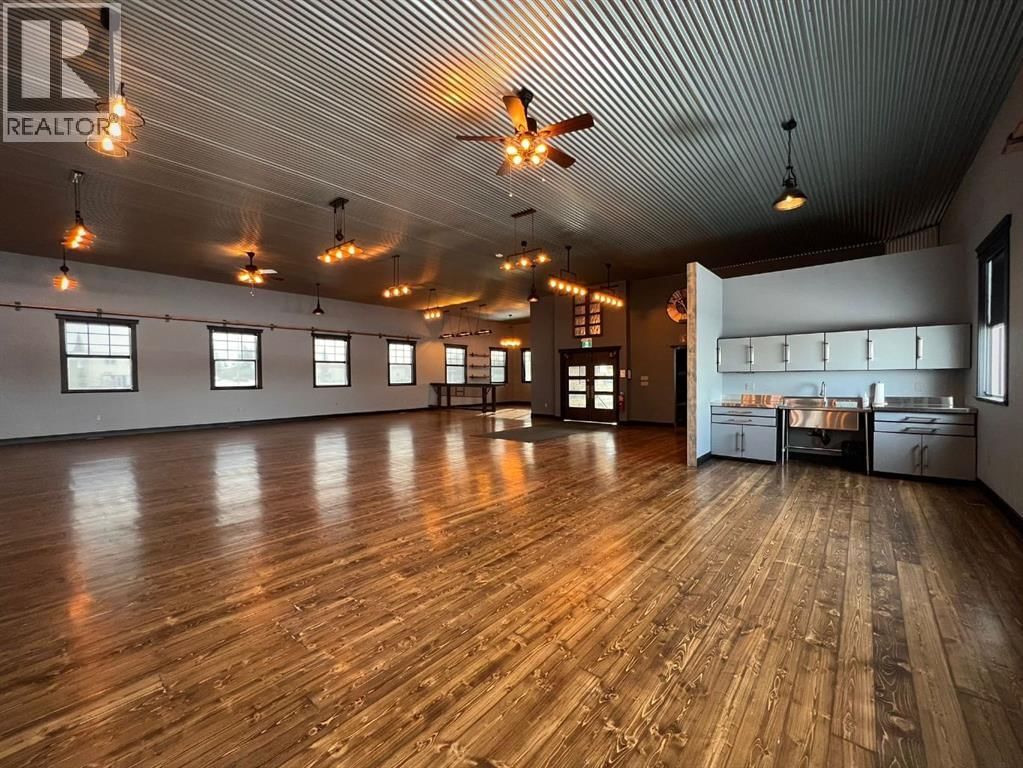 10004 100 STREET Image 41