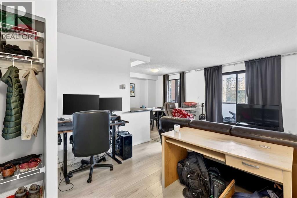 111 14 AVENUE SOUTHEAST Image 14