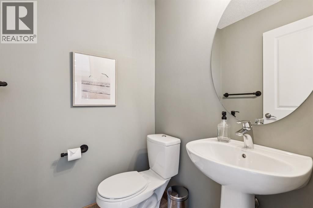 298 RIVER HEIGHTS CRESCENT Image 18