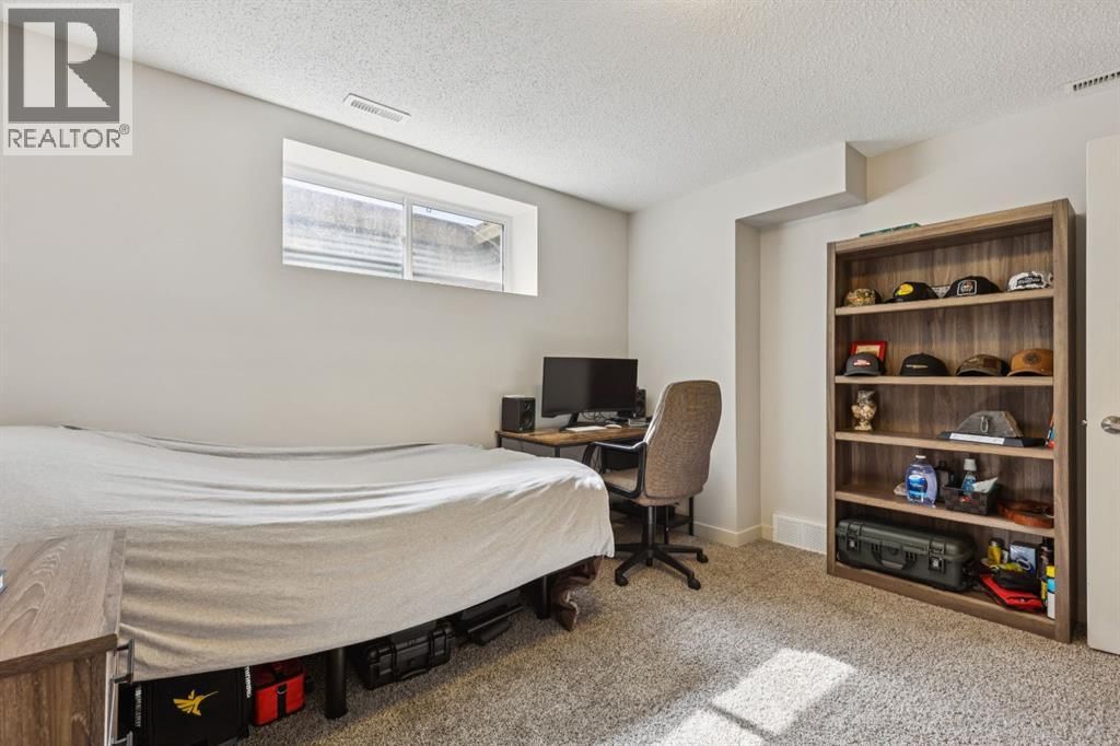 298 RIVER HEIGHTS CRESCENT Image 20