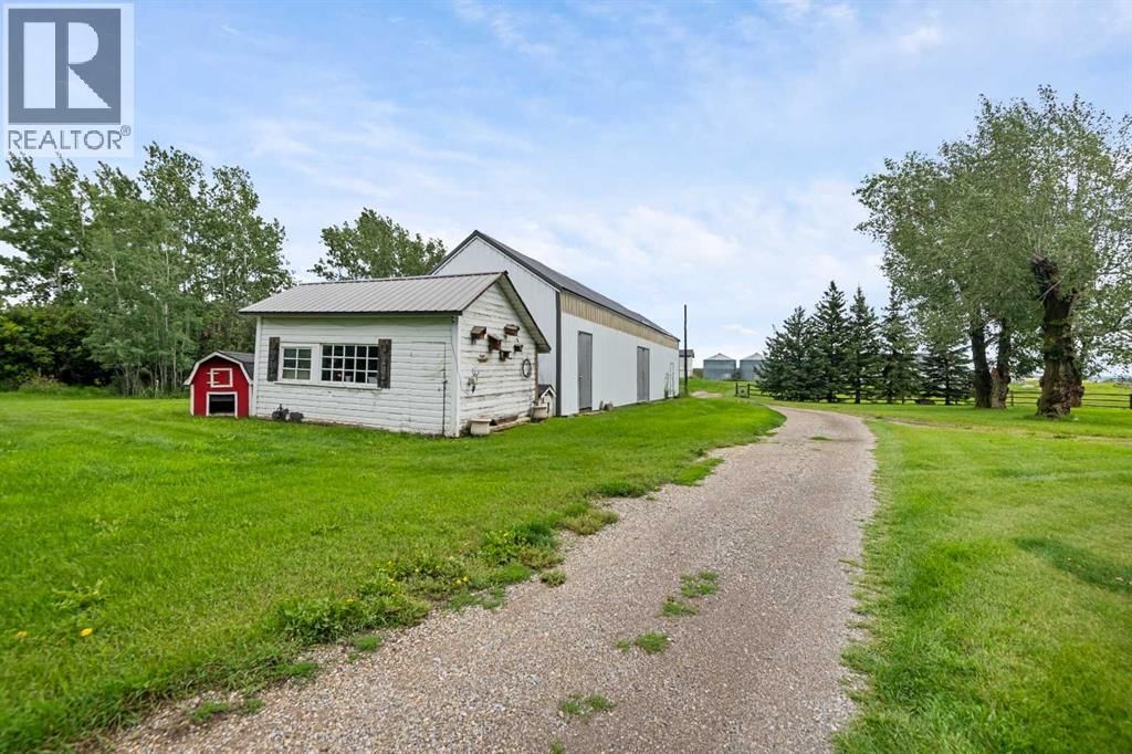 33194 TWP RD 284 Image 32