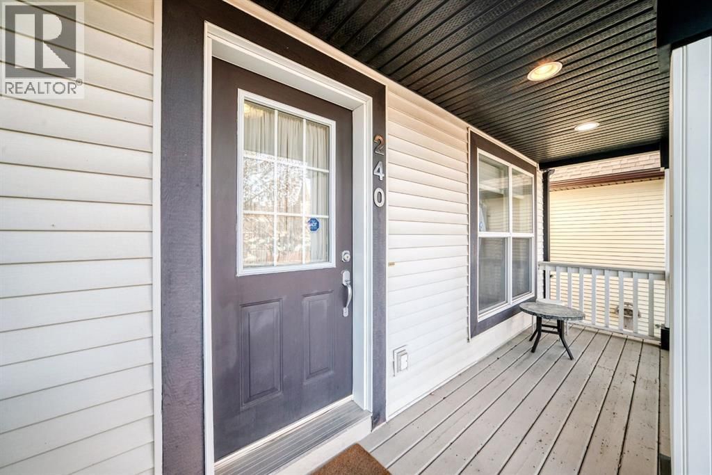 240 Prestwick Way property photo