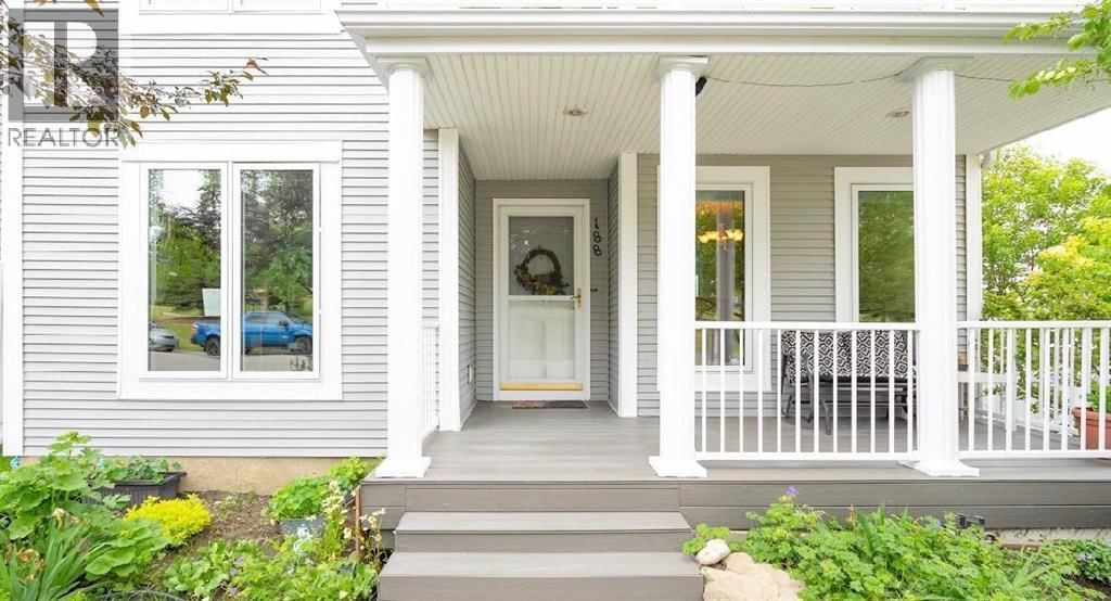 188 TUSCANY VALLEY DRIVE NORTHWEST Image 3