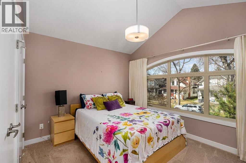 521 9 AVENUE NORTHEAST Image 16