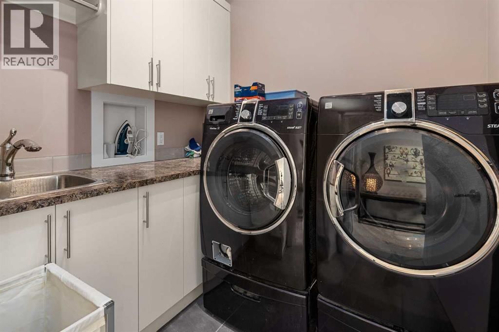 521 9 AVENUE NORTHEAST Image 19