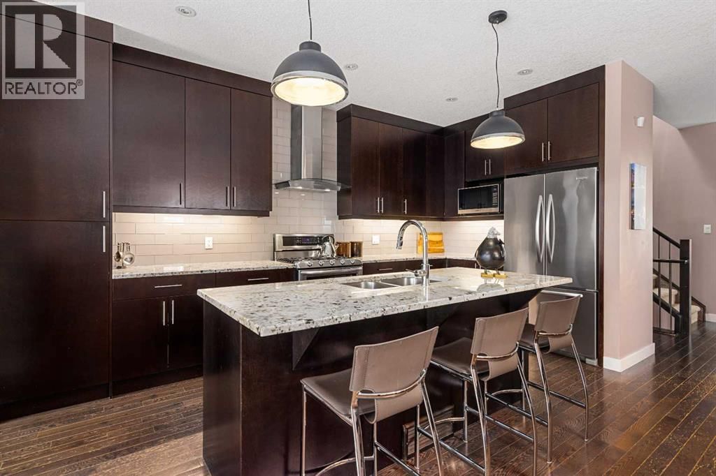 521 9 AVENUE NORTHEAST Image 8