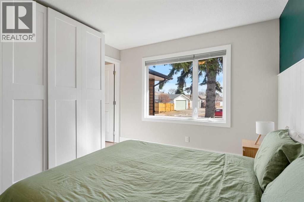 16 MIDCREST RISE SOUTHEAST Image 15