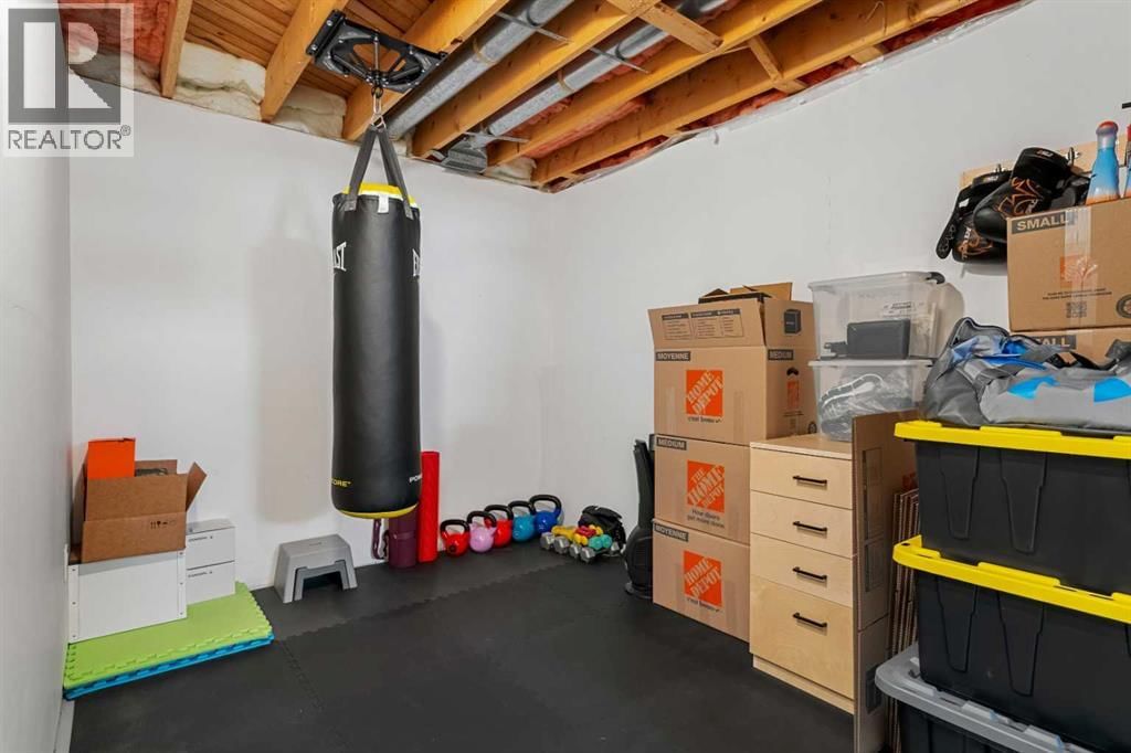 16 MIDCREST RISE SOUTHEAST Image 30