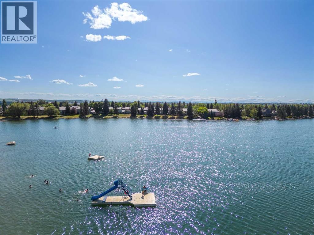 16 MIDCREST RISE SOUTHEAST Image 38