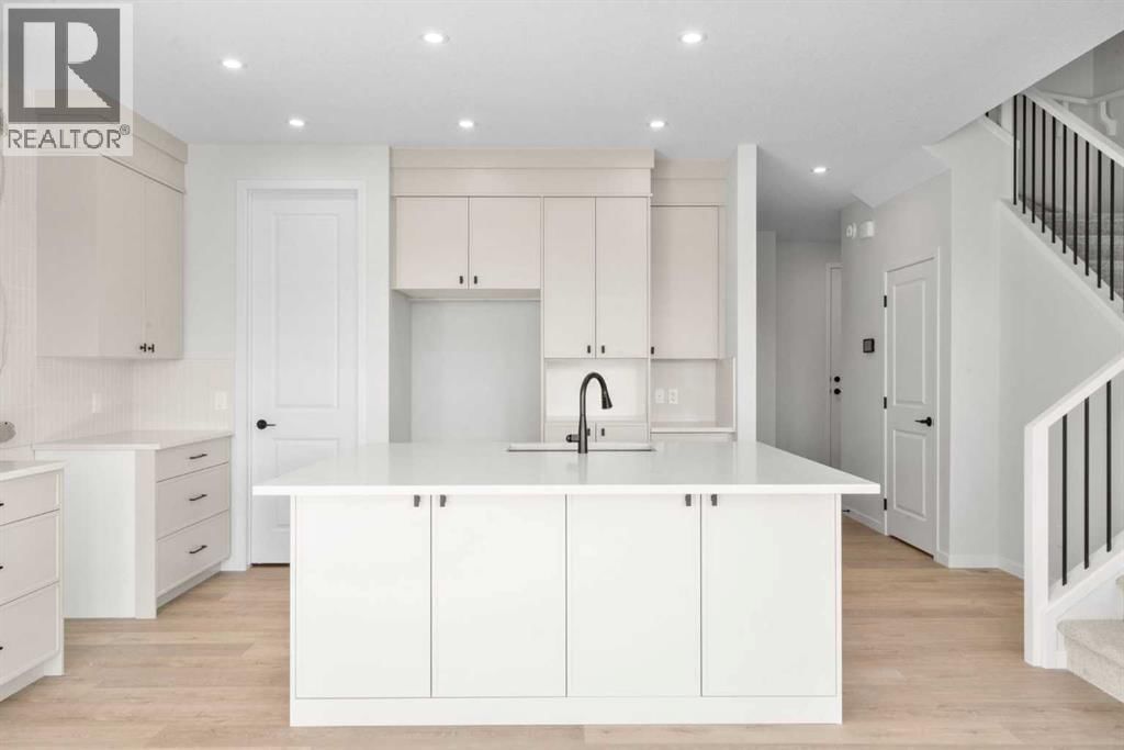 270 WEST GROVE LANE SOUTHWEST Image 2