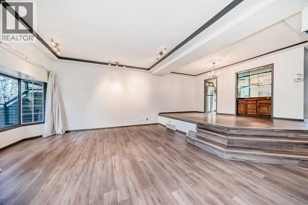 4037 42 Street property photo