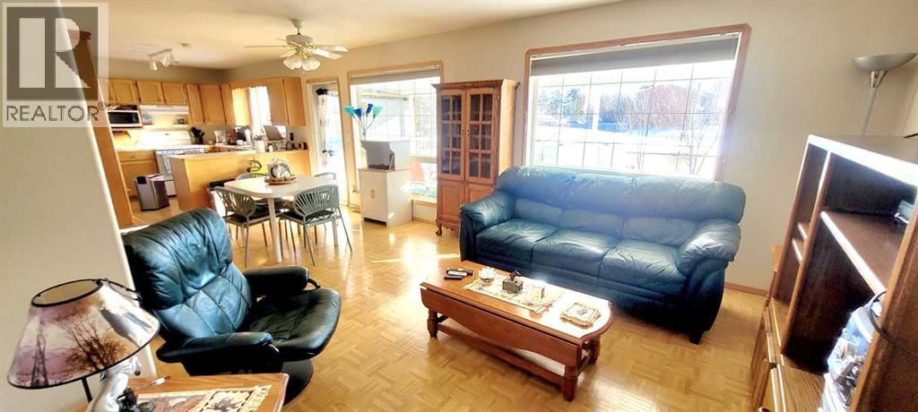 72 OWENS CLOSE Image 22