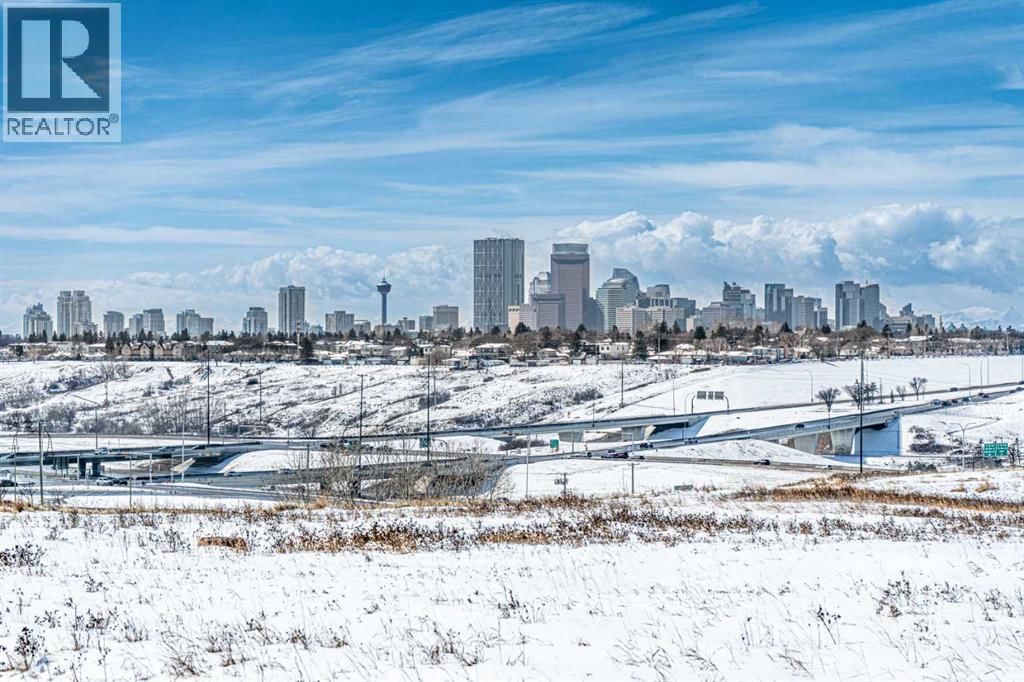 8 VAN HORNE CRESCENT NORTHEAST Image 41