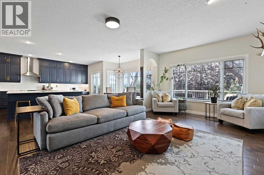 739 CIMARRON CLOSE Image 13