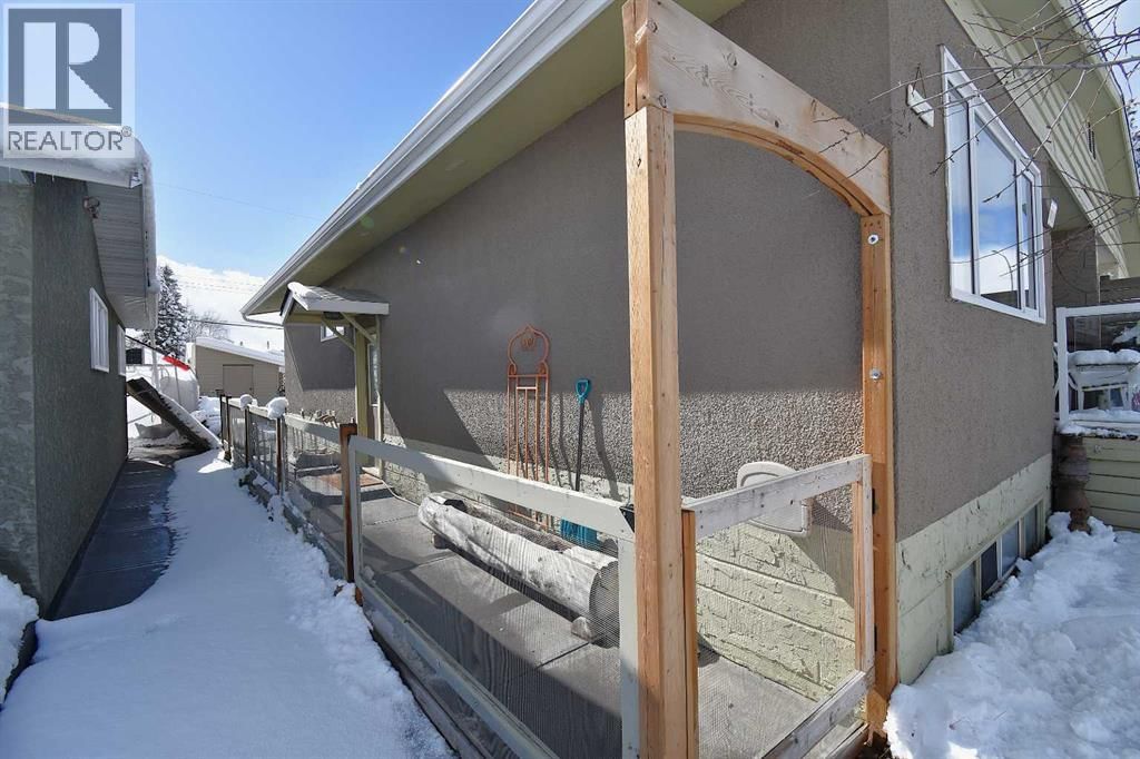 103 LAUREL SQUARE Image 37