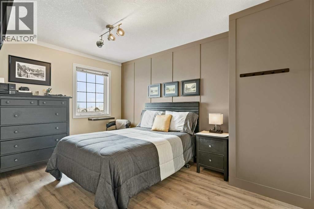 198 WESTLAND STREET Image 25