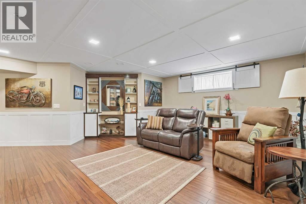 198 WESTLAND STREET Image 31