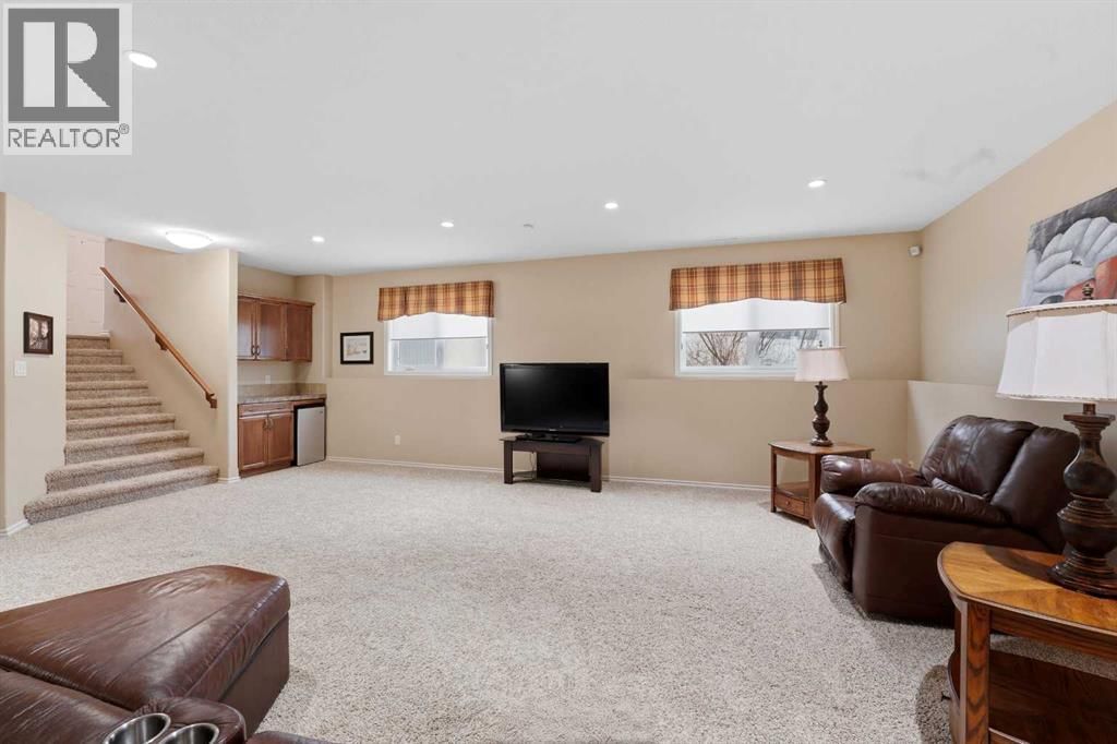 122 SUTHERLAND CLOSE Image 27