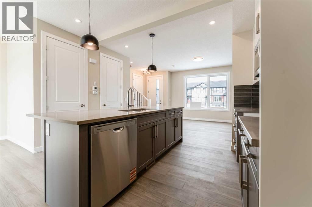 369 WATERFORD BOULEVARD Image 2