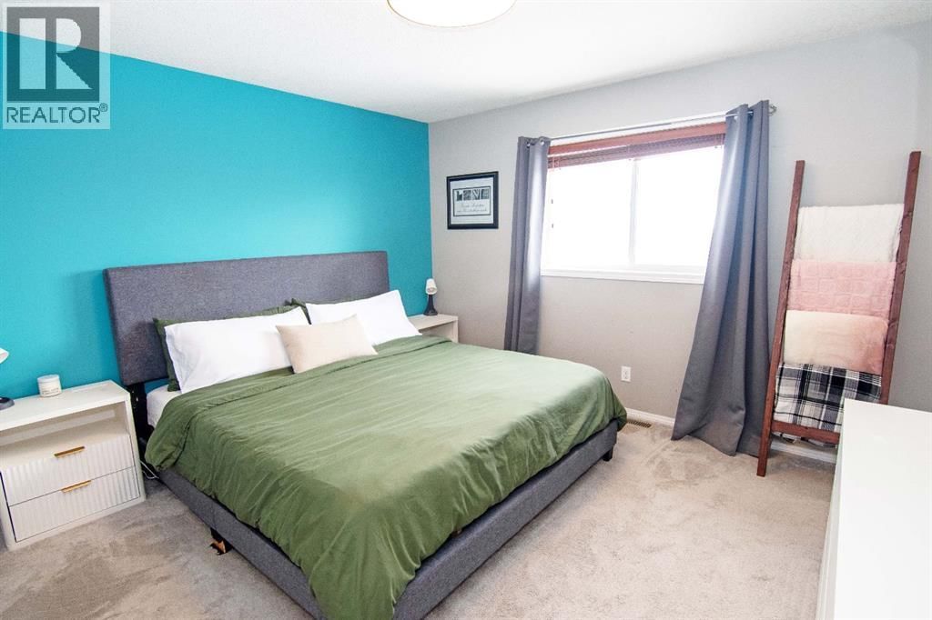 404 18 STREET SOUTHEAST Image 14