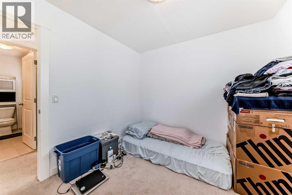 357 NOLANHURST CRESCENT NORTHWEST Image 32