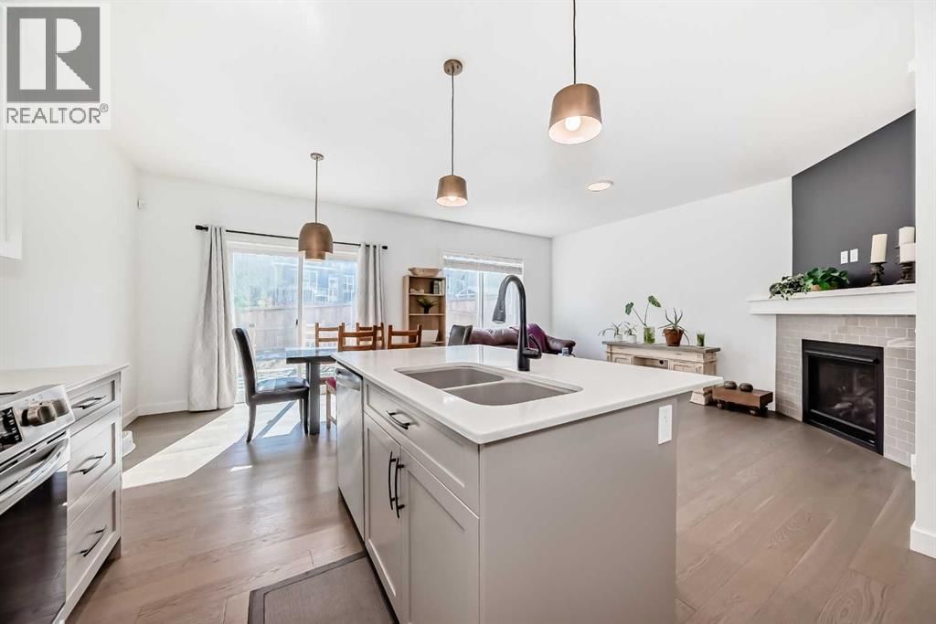 357 NOLANHURST CRESCENT NORTHWEST Image 5