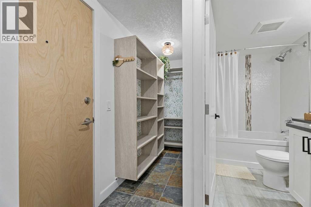 123 24 AVENUE SOUTHWEST Image 18