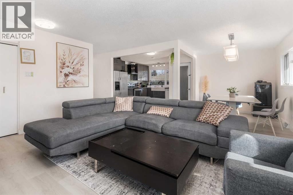 4504 14 Street property photo