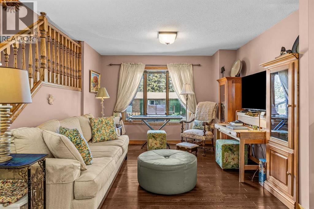 349 OTTER STREET Image 10