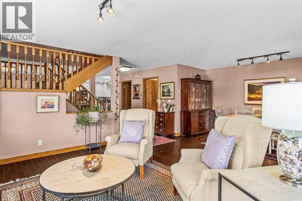 349 OTTER STREET Image 15